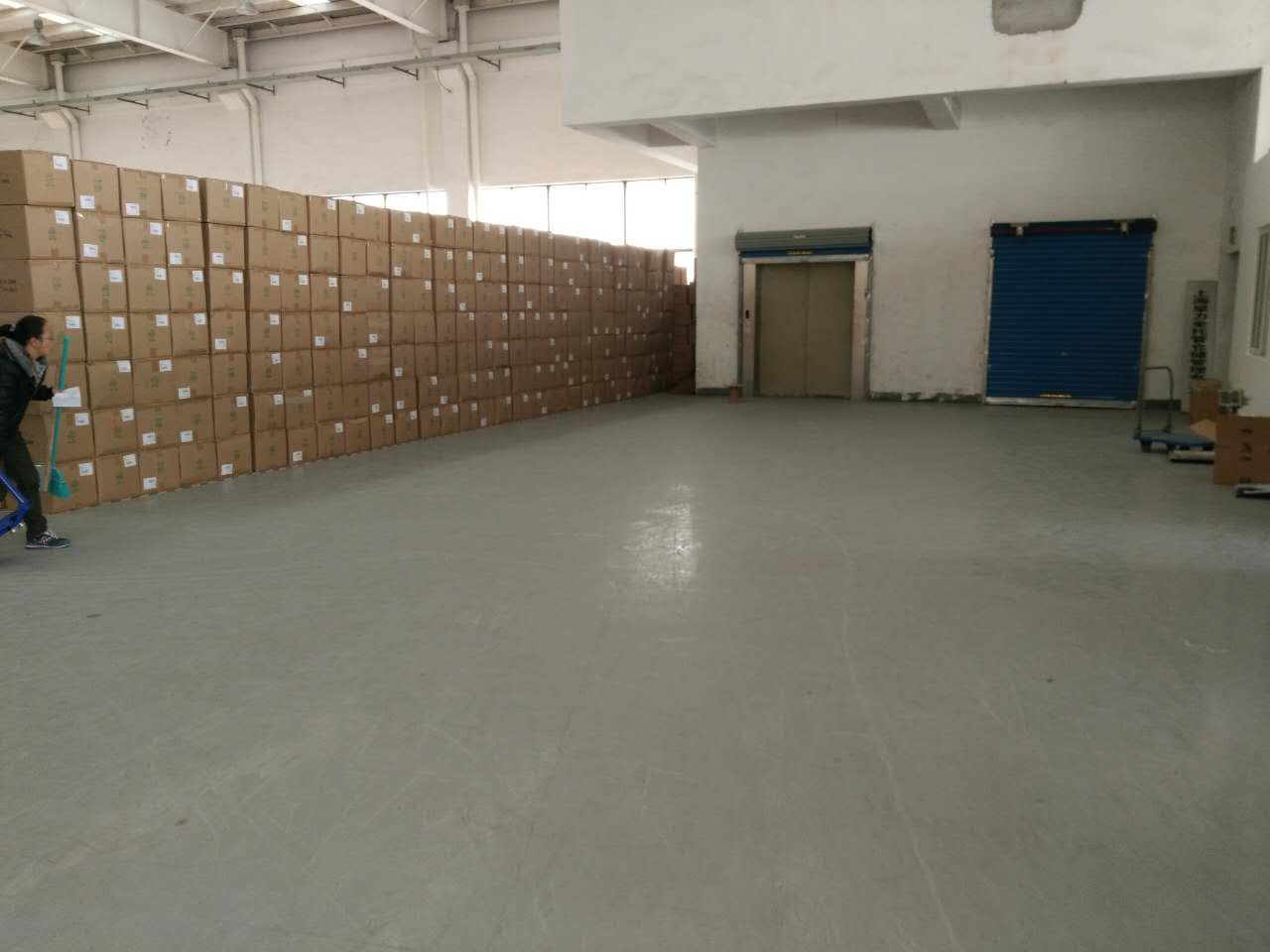 跨境市场仓库怎么样，治理好吗？